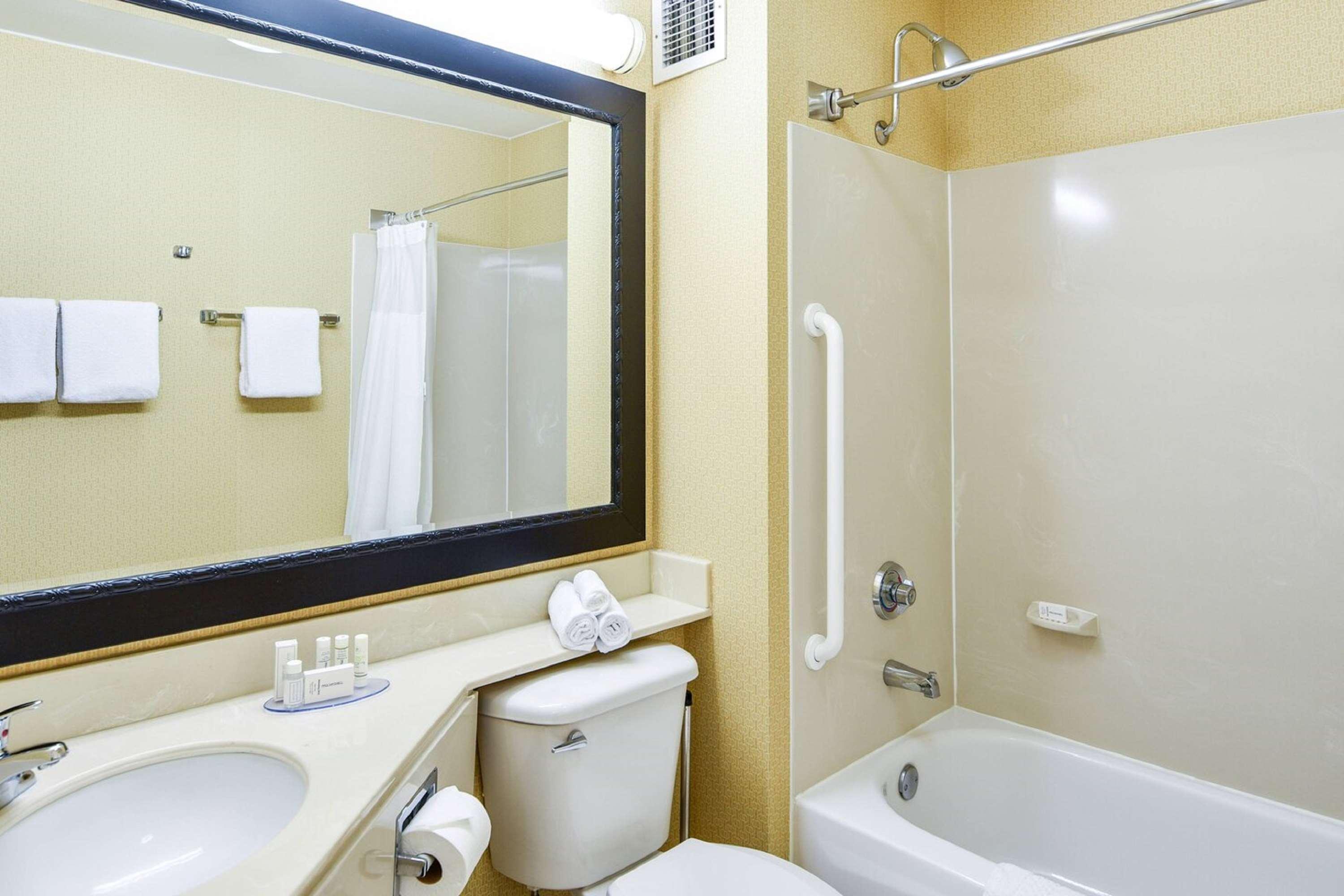 Surestay Hotel By Best Western Ontario Airport Εξωτερικό φωτογραφία