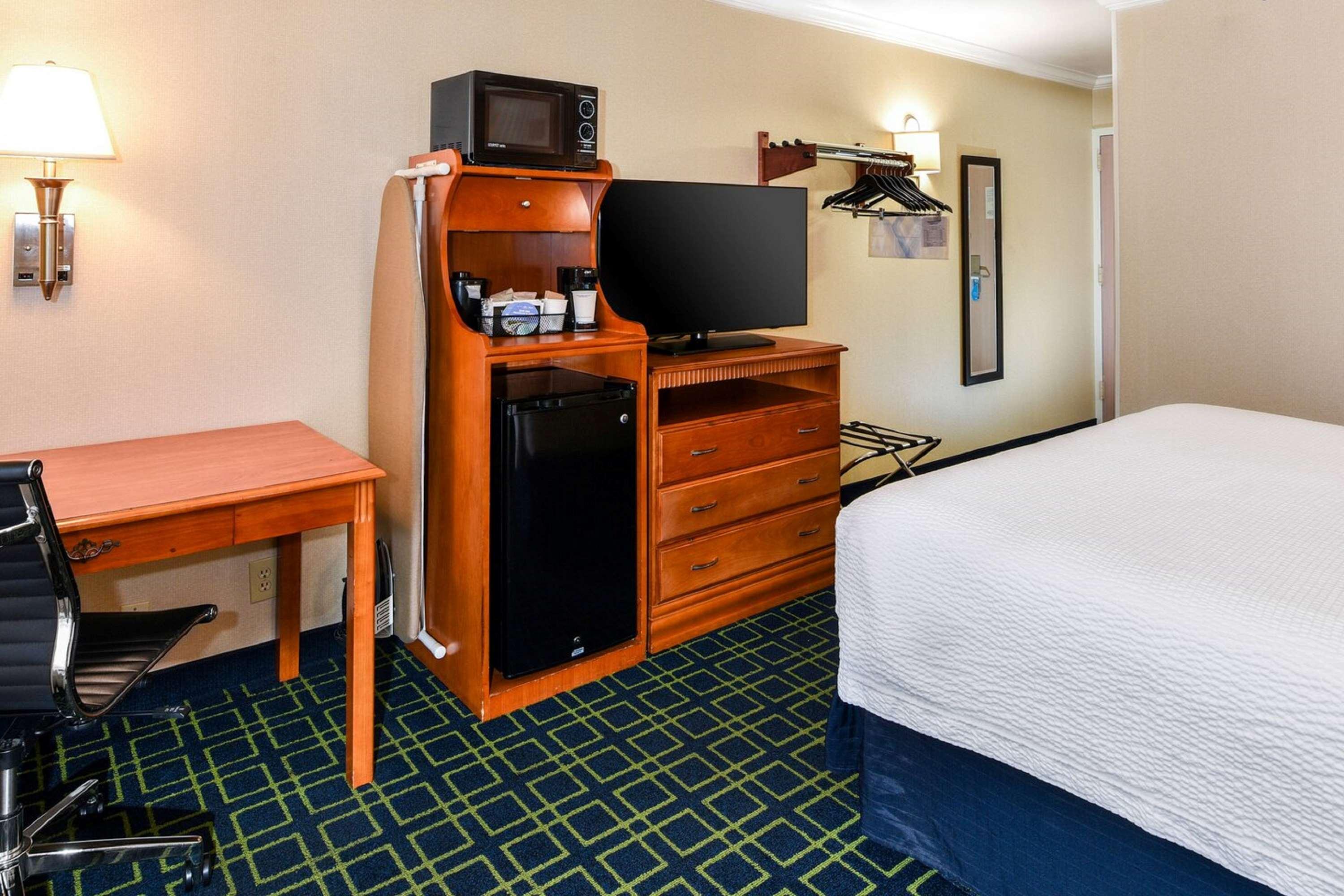 Surestay Hotel By Best Western Ontario Airport Εξωτερικό φωτογραφία