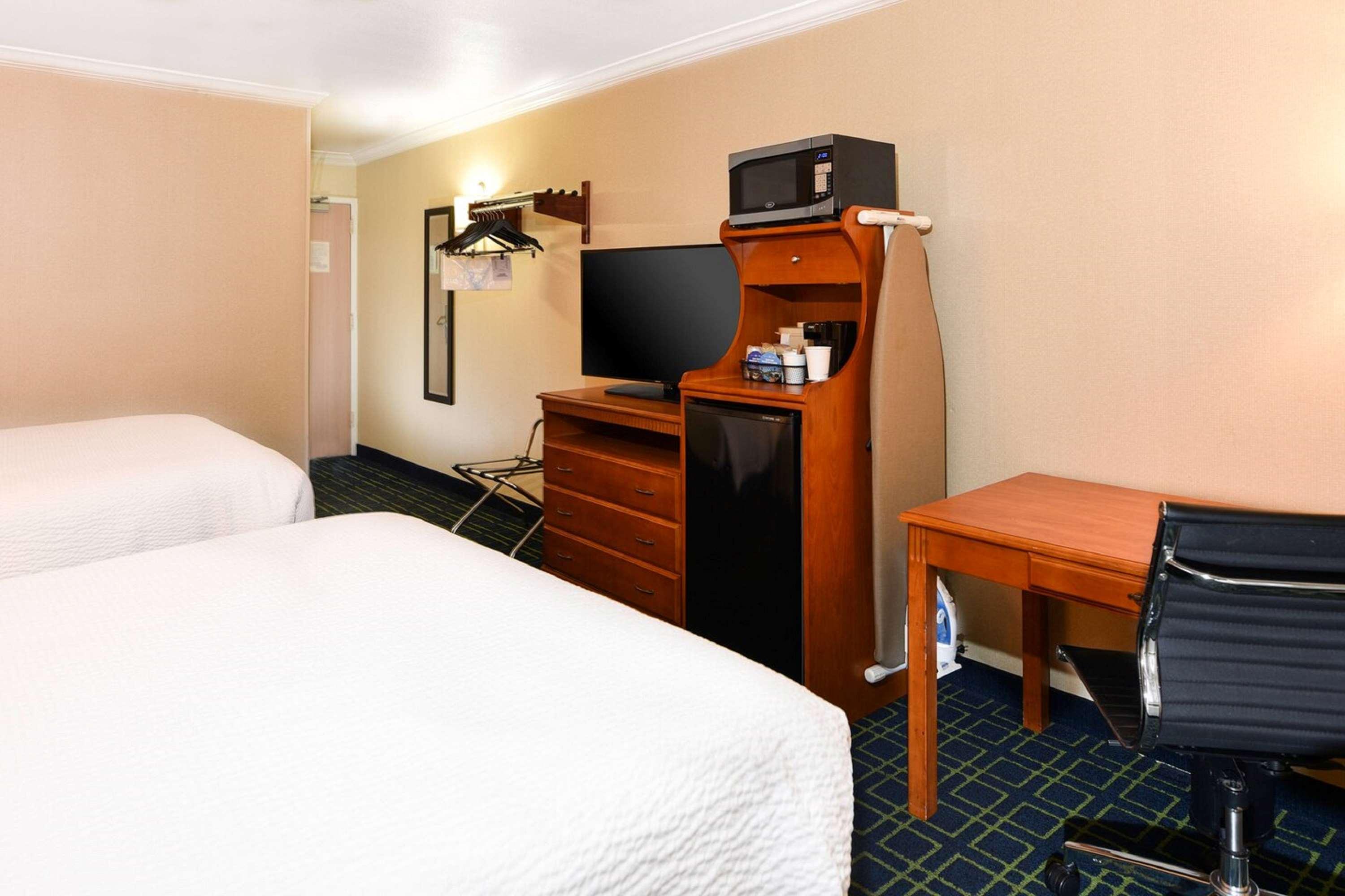 Surestay Hotel By Best Western Ontario Airport Εξωτερικό φωτογραφία